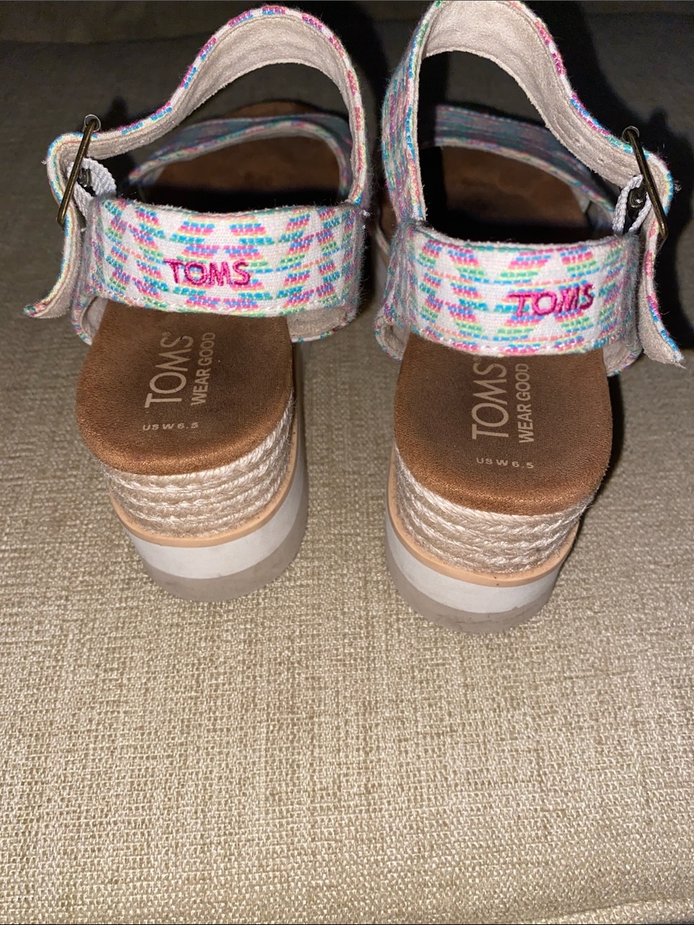 TOMS Dani Wedge Sandal  Size 6 1/2 - Picture 2 of 6